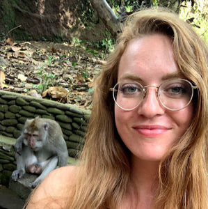 Meet your Posher, Madelyne